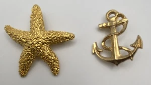 2 Vintage Retro Gold Tone Brooches Textured Starfish & Anchor Beach Sea - Picture 1 of 6