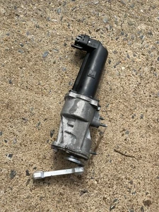 Tesla Model X Front Door Closing Assist Drive 16-20 Left 1045351-00-H damaged - Picture 1 of 5