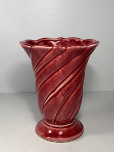 Vintage Shawnee Pottery Mauve Pink Swirl Vase 6.5 in. - Picture 1 of 10