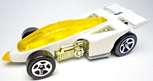 1987 HOT WHEELS F3 SHADOW JET WHITE 1:64 DIECAST 3" RACE CAR W/ YELLOW & CHROME - Picture 1 of 6