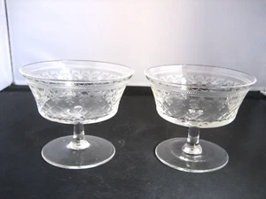 Pair vintage cut glass snack bowls / sauce bowls / tableware - Bild 1 von 3