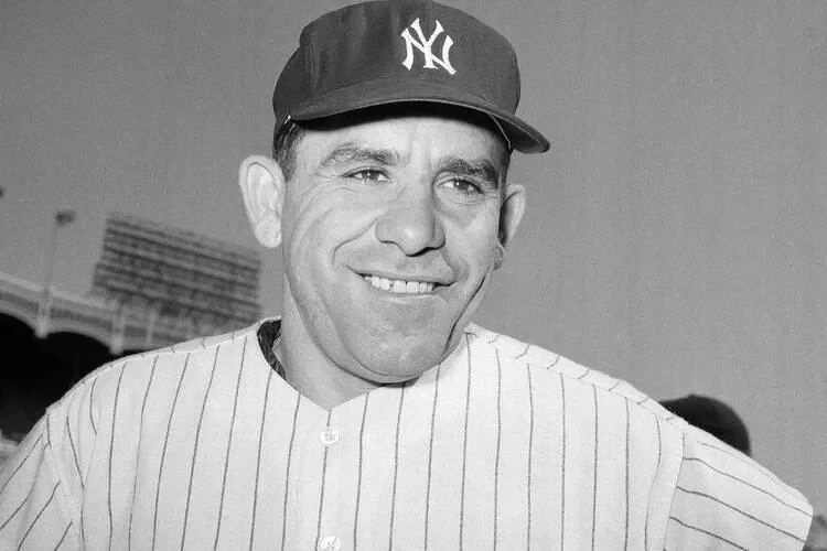 Tarjeta de béisbol Yogi Berra MEGA VENTA - ¡Tú eliges la tarjeta! - HOF Foto 1 de 1