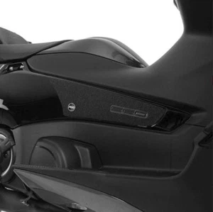 R&G Boot Guard Kit Black (2-Piece Lower Plastic Panels) Yamaha TMAX 560 2022 - Picture 1 of 1