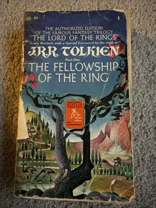 The Fellowship Of The Ring JRR Tolkien Ballantine Books - Foto 1 di 4
