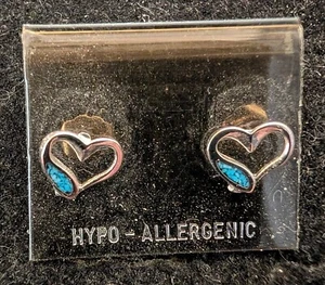 Earring Turquoise Chip Inlay Heart Nickel Silver Post Earrings - Picture 1 of 2