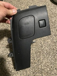 15-23 FORD MUSTANG GT DASH STORAGE COMPARTMENT TRAY TRIM WITH TRUNK SWITCH OEM - Picture 1 of 4