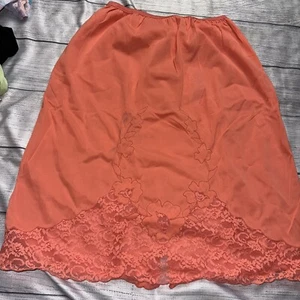 Vintage Carol Anne Of Puerto Rico USA Women’s Large Coral Slip - Picture 1 of 5