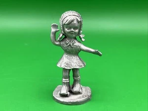 Ratcliffe Pewter Girl on Roller Skates Playing figurine - Picture 1 of 7