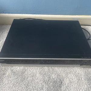 Logik Blu-Ray DVD Player LBD2000 - Picture 1 of 5