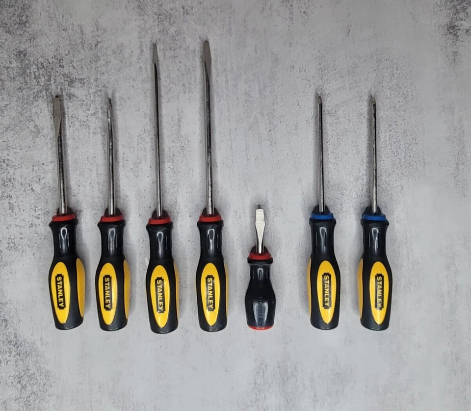 STANLEY Screwdriver Set Lot of 7 Phillips & Flathead Tools Various Lengths - Image 1 of 4