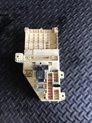 Chrysler Sebring 2.7 Convertible Año 2002 Caja Fusibles 04759434Ac - Imagen 1 de 4