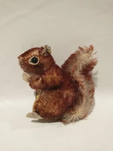 Distintivo petto Steiff PERRI scoiattolo Walt DISNEY Prod 1965 raro con bottone 4" - Foto 1 di 8