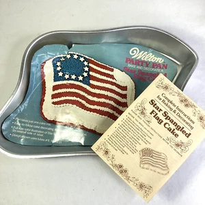 Vintage 1976 Wilton Star Spangled Flag Cake Pan Mold with Insert Instructions - Picture 1 of 12