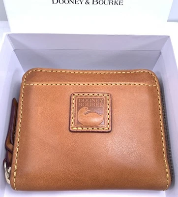Cartera Dooney & Bourke Florentina Pequeña con Cremallera Alrededor Color Natural Foto 1 de 4