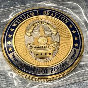 William J Bratton Chief of Police LAPD Challenge Coin token gold tone in case - Picture 1 of 17