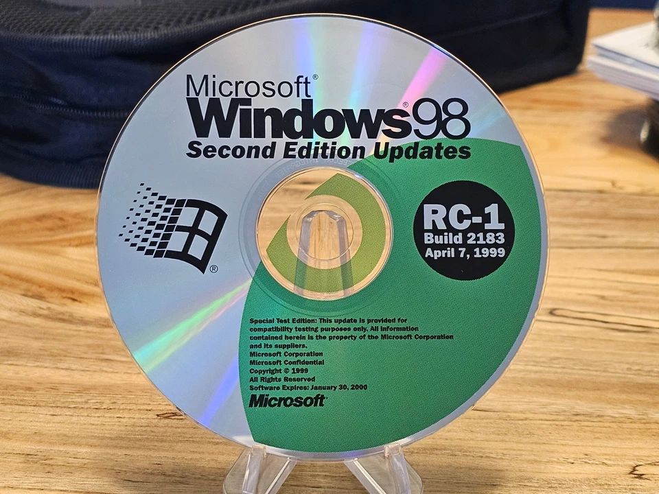 ULTRA RARE: Microsoft Windows 98 Second Edition RC-1 Beta Build 2183 Updates! - Image 1 of 1