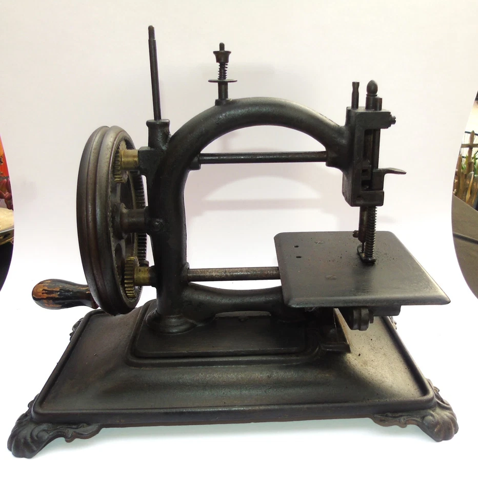 Ancienne petite machine à coudre Original Machine  Guhl & Harbeck - Photo 1/4