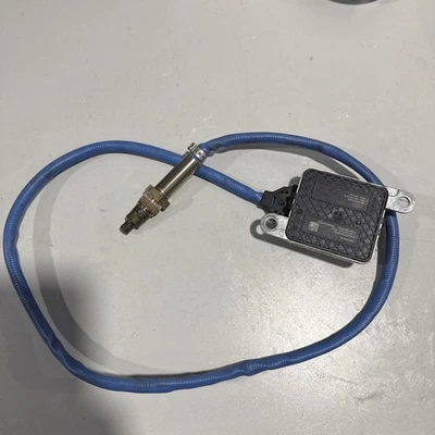 Sensor de óxido nitroso Mopar genuino 19-24 Ram 2500 3500 68460215AB sensor Nox   Foto 1 de 2