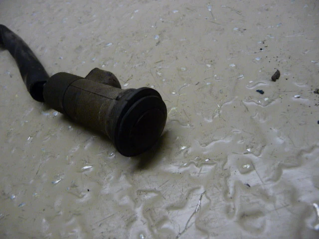 Honda CRF450R TRX450R 2004 luz de verificación del motor roja  Foto 1 de 1