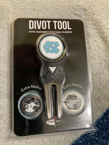 Team Golf N Carolina Tarheels Golf Divot Tool with 2 Extra Magnetic Markers Cover