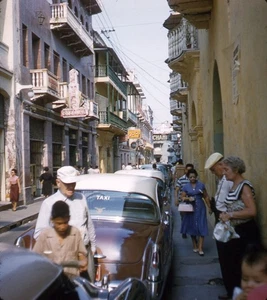 Vintage Stereo Realist Photo 3D Slide STREET SCENE - Bild 1 von 2