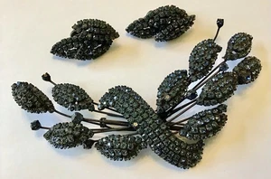 VINTAGE VENDOME SIGNED LARGE BLUE RHINESTONE BROOCH & EARRINGS - Picture 1 of 2