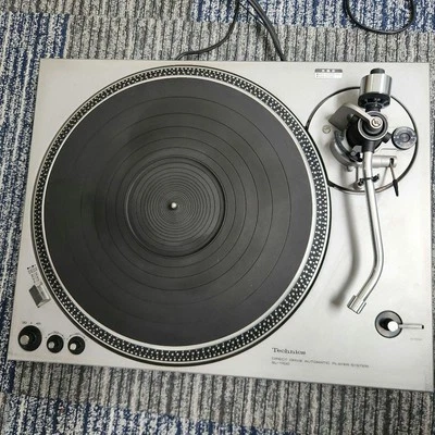 Technics SL-1700 Direct Drive Automatic Player System Record Player Silver Used - Image 1 of 4