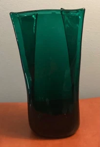 Vintage Blenko Hand Blown Glass Emerald Green 8.5” Paper Bag Vase - Picture 1 of 5