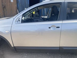 NISSAN QASHQAI +2 2010-2013 DOOR BARE (FRONT PASSENGER SIDE) IN SILVER KY0 - Picture 1 of 2