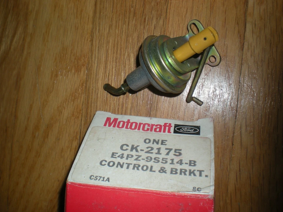 NOS 1984 Ford Tempo 2.3L Carburetor Choke Pull Off E4PZ-9S514-B - Image 1 of 1