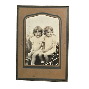 Vintage 1920s Twin Girls Photo Matching Dresses Antique Studio Portrait Framed - Picture 1 of 8