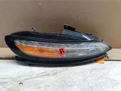 Used Right Headlight Assembly fits: 2014 Jeep Cherokee bi-xenon HID Right Grade - Image 1 of 4