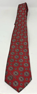 Oscar De La Renta patrón geométrico con corbata roja Foto 1 de 4