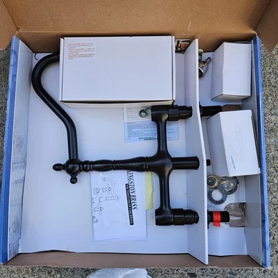 Grifo de cocina Kingston de latón ES1275AXBS Heritage Bridge, alcance de caño de 8-3/4" Foto 1 de 4