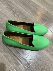 “I Am Me Shoes” By Melody Nowden Size 39 Lime Green Standout Leather Shoes. - Picture 1 of 6