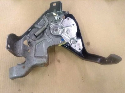 11 12 13 HONDA ODYSSEY FRENO DE EMERGENCIA / MONTAJE PEDAL FRENO DE ESTACIONAMIENTO Foto 1 de 4