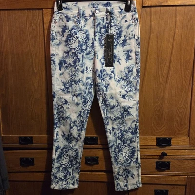 Pantalones de mezclilla elásticos florales blancos y azules DG2 Diane Gilman para mujer talla 6P nuevos con etiquetas Foto 1 de 4