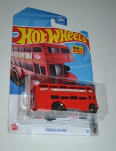 HOT WHEELS 2023 HW METRO 7/10 - TROUBLE DECKER RED - Picture 1 of 5
