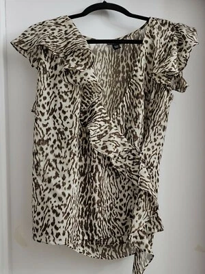 Apostrophe Animal Print Blouse.  Ruffled, side tie. Size large. — 第 1/4 张图片