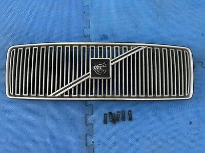 1993 - 1997  Volvo 850 Hood Grill w/ Emblem OEM Genuine 6811281 - Image 1 of 4
