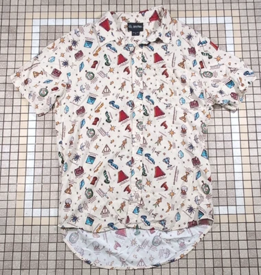 Camisa de manga corta con botones Wizarding World of Harry Potter adulto estampado M AOP Foto 1 de 4