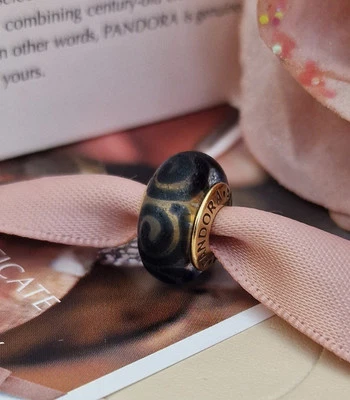 GENUINE PANDORA 14ct GOLD BLACK SPIRALS GLASS MURANO CHARM 585 ALE 750511 RARE - Image 1 of 4