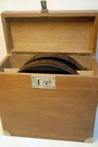 2 MAGASINS pour CAMERA "SUPER PARVO" - 35 mm - A.DEBRIE - Circa 1920/1939 -TBE - Picture 1 of 3