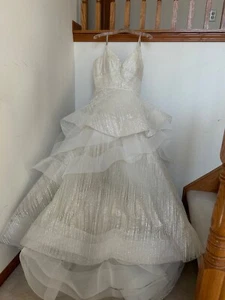 wedding dress - Picture 1 of 10