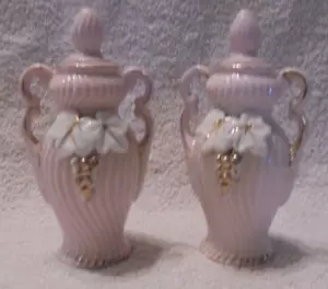 Vintage Waschtisch Set Parfum Flakons mit Stopfen Rosa Gold Weiße Blätter - Bild 1 von 3