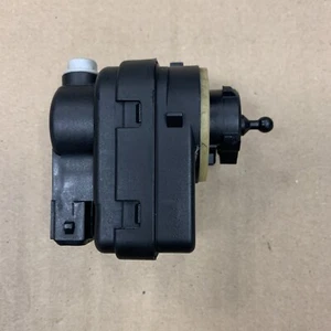 LAND ROVER FREELANDER 1 HEADLIGHT ADJUSTER MOTOR XBS100170L - Picture 1 of 3