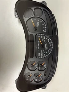 2003-2007 CHEVY SILVERADO GMC SIERRA INSTRUMENT CLUSTER 15105687 - Picture 1 of 6