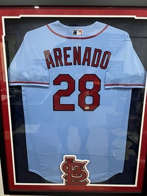Enmarcado Autografiado Nolan Arenado 33x42 Cardenales de San Luis Foto 1 de 2