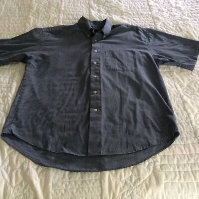 Van Heusen Mens Shirt Size Large 16-16 1/2 Button Up Short Sleeve Blue - Image 1 of 4