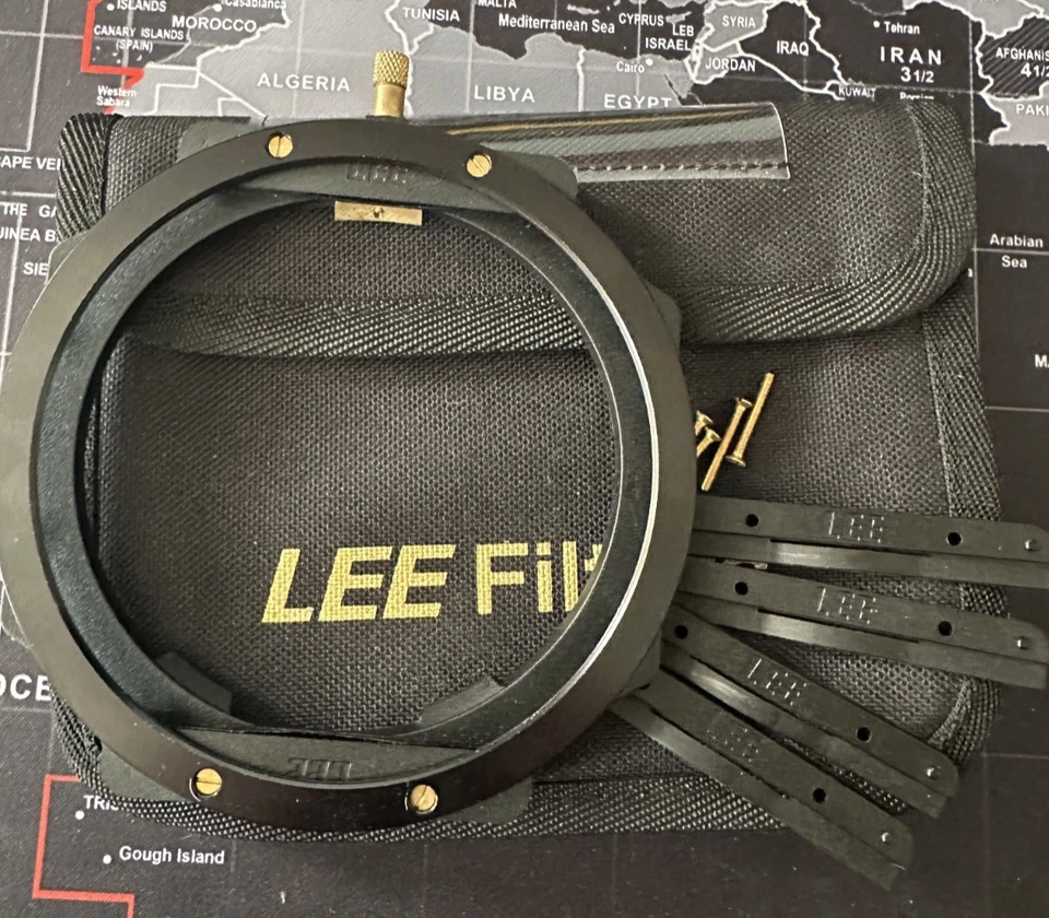 Genuine Lee Filters Foundation Holder Kit for 100mm Filter System - Image 1 of 1